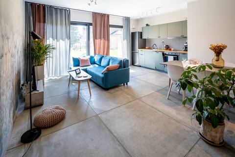 Apartament Zakątek with a garden