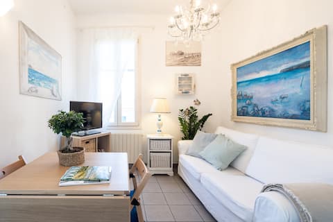 Top Airbnb: [Art of Living] 100 meters from the sea, Tonfano a Pietrasanta