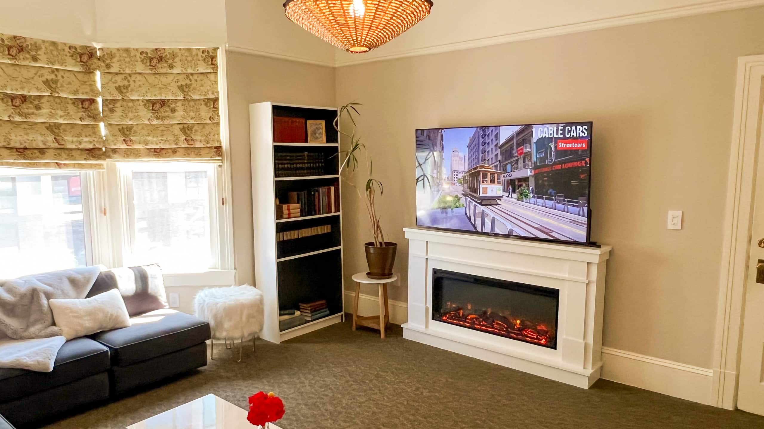 Home in San Francisco · ★4.85 · 10 bedrooms · 13 beds · 4 baths - Image 28