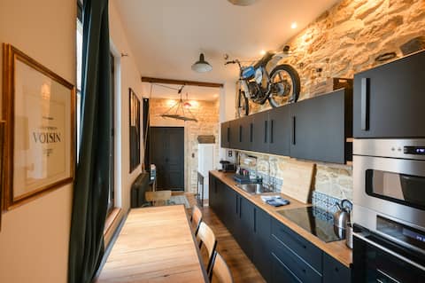 Top performing Airbnb: Beautiful air-conditioned loft in the center in Nancy