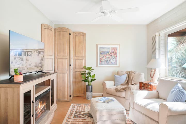 Cozy Casita- 5 Mins To Hiking & Biking - Tucson, AZ