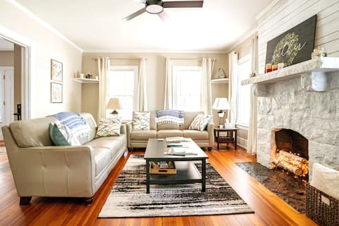 Successful Airbnb property: Fletcher House Downstairs in Historic Glenwood Brooklyn