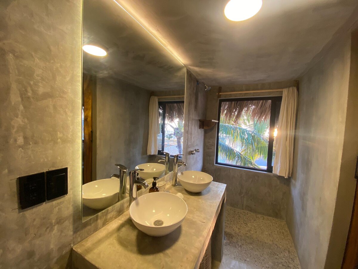 Casa Mono