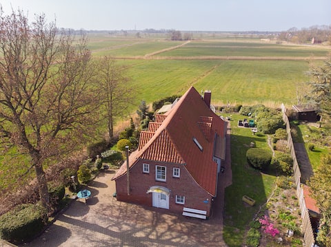 Successful Airbnb property: Haus Wattwuermer, 1st floor, in Butjadingen