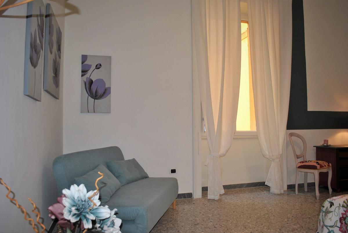 Popular Airbnb listing: "Casa Vernedi" _Holiday home in the center of Naples in Napoli