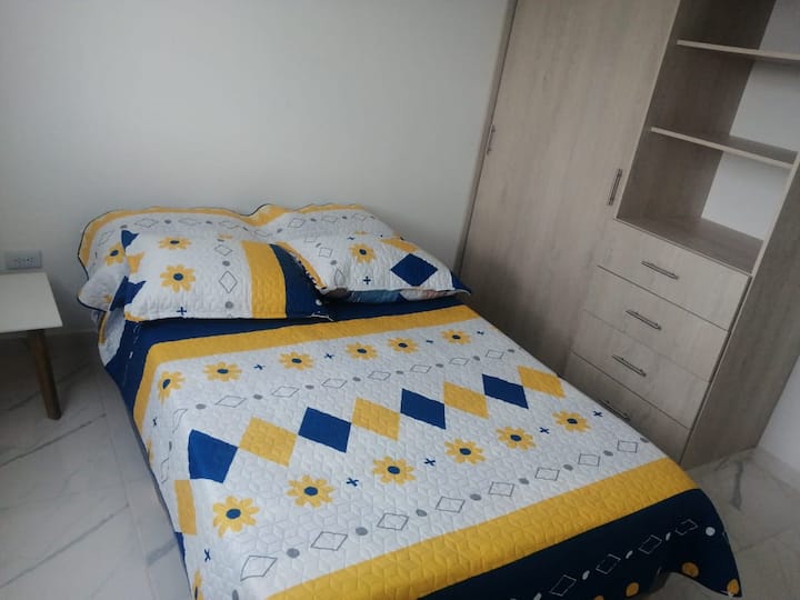 Pomocná izba 2 so šatníkom.