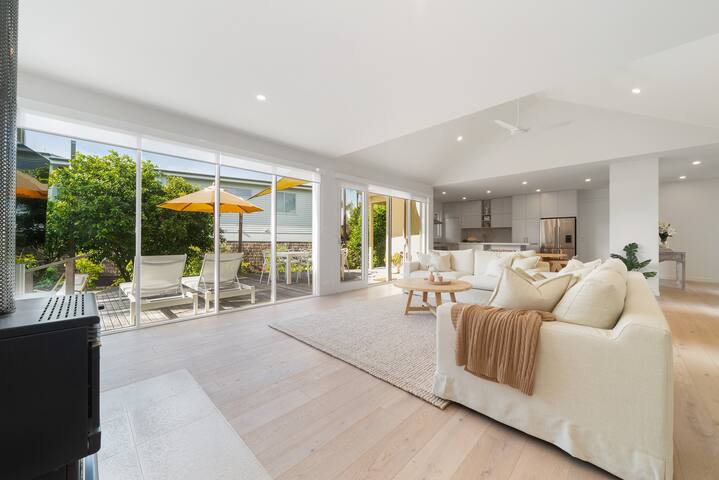 Tideways – Elegant Sorrento Retreat