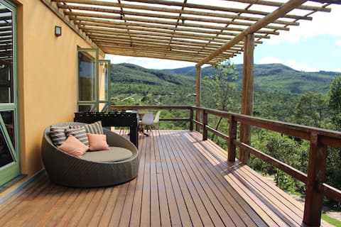 Beautiful house in a condominium on the mountain w/ waterfalls