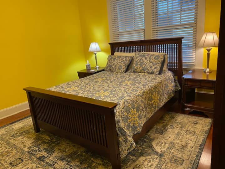 Deuxième chambre - lit queen
