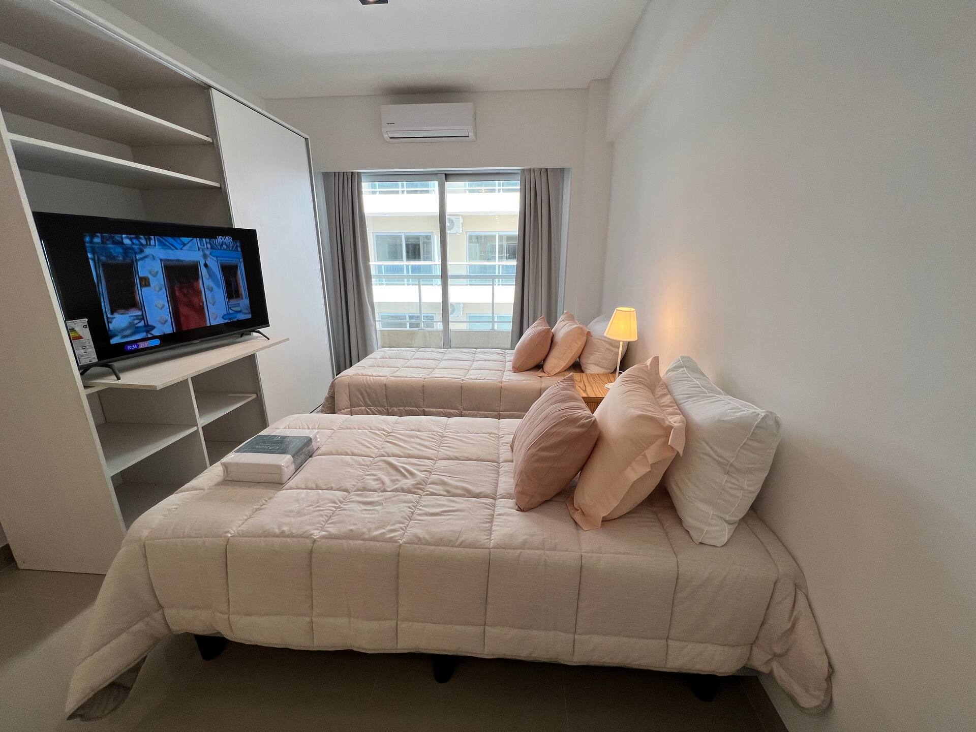 One-bedroom apartment in Monserrat