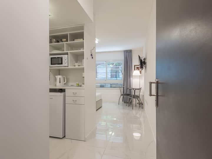 Kitnet novo em Retiro