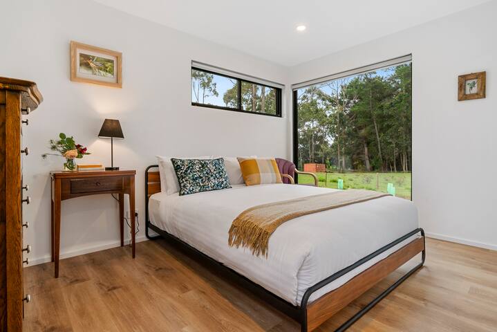 The Hide On Cloudy, AC, kitchen, private gallery image 3