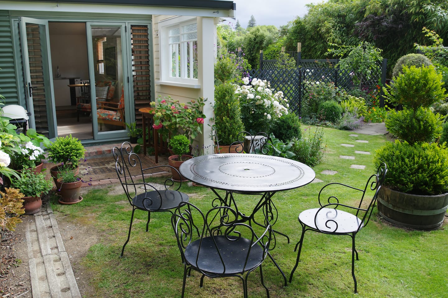 Garden Studio 2