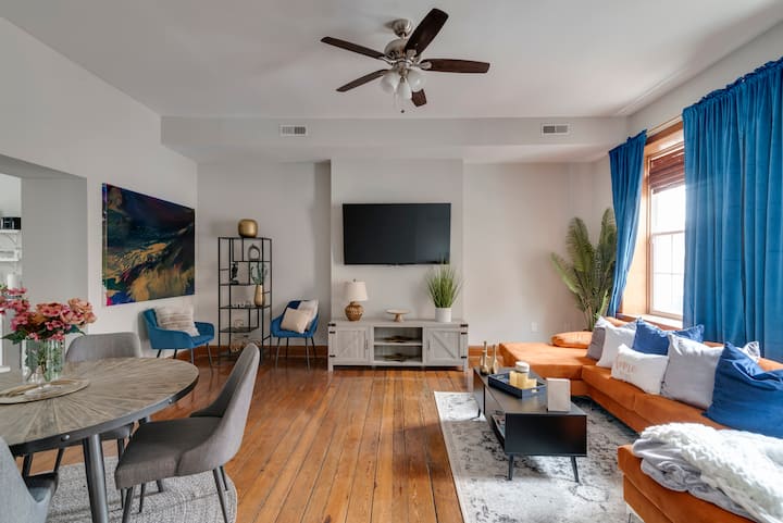 Cozy, Spacious Home Downtown Close To Night Life - Virginia