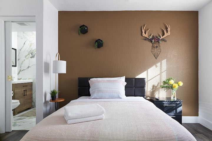 غرفة النوم 1