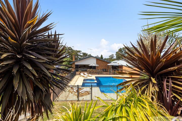 Panorama Heated Pool & Hot Spa Holiday Entertainer gallery image 4