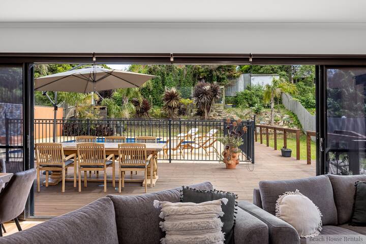 Panorama Heated Pool & Hot Spa Holiday Entertainer gallery image 2