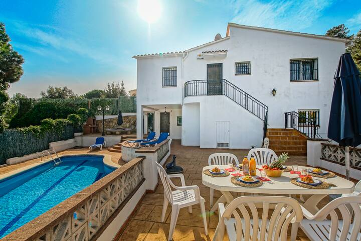 YourHouseInSpain-Pool*calm*family friendly*fenced