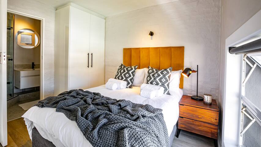 Luxury Loft Apartment gallery image 2