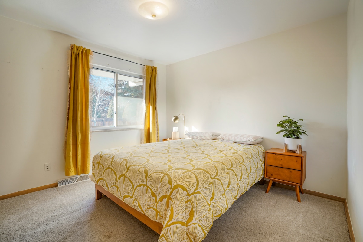 ห้องนอน #2 เตียงควีนไซส์