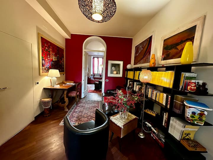 Central: Italian Style Apartment W/ Lovely Terrace - Milaan