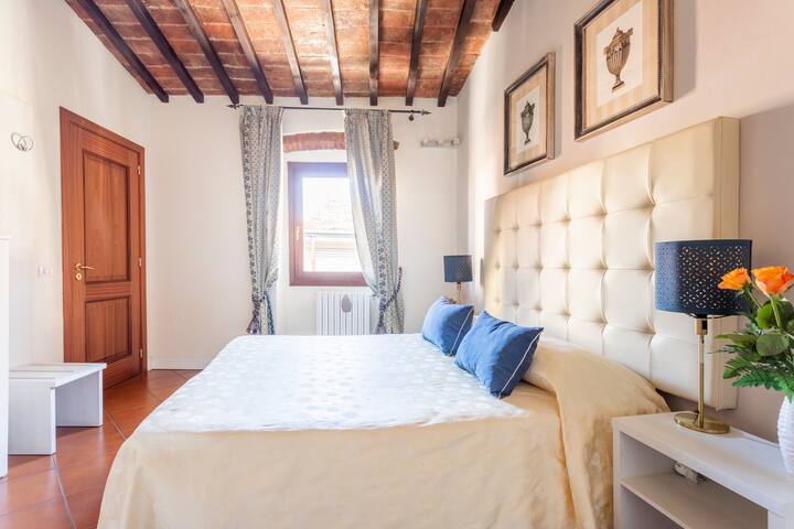 Giuliani Home appartamento 3 stanze, bagni privati gallery image 3