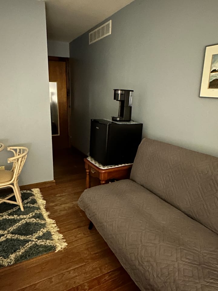 Atlantic City Area Private Comfy Room! - Atlantic City, NJ