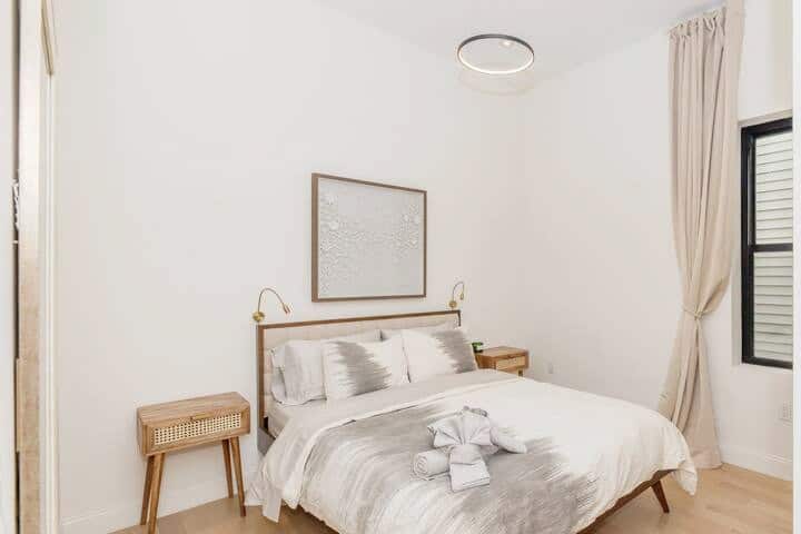 Designer Modern Lux 3bed Condo Minutes to Times Sq