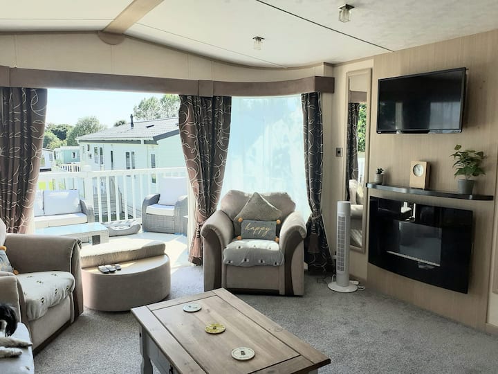 The James Coastal Retreat. - Clacton-on-Sea