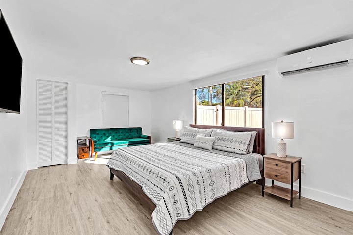 Master bedroom with king bed 