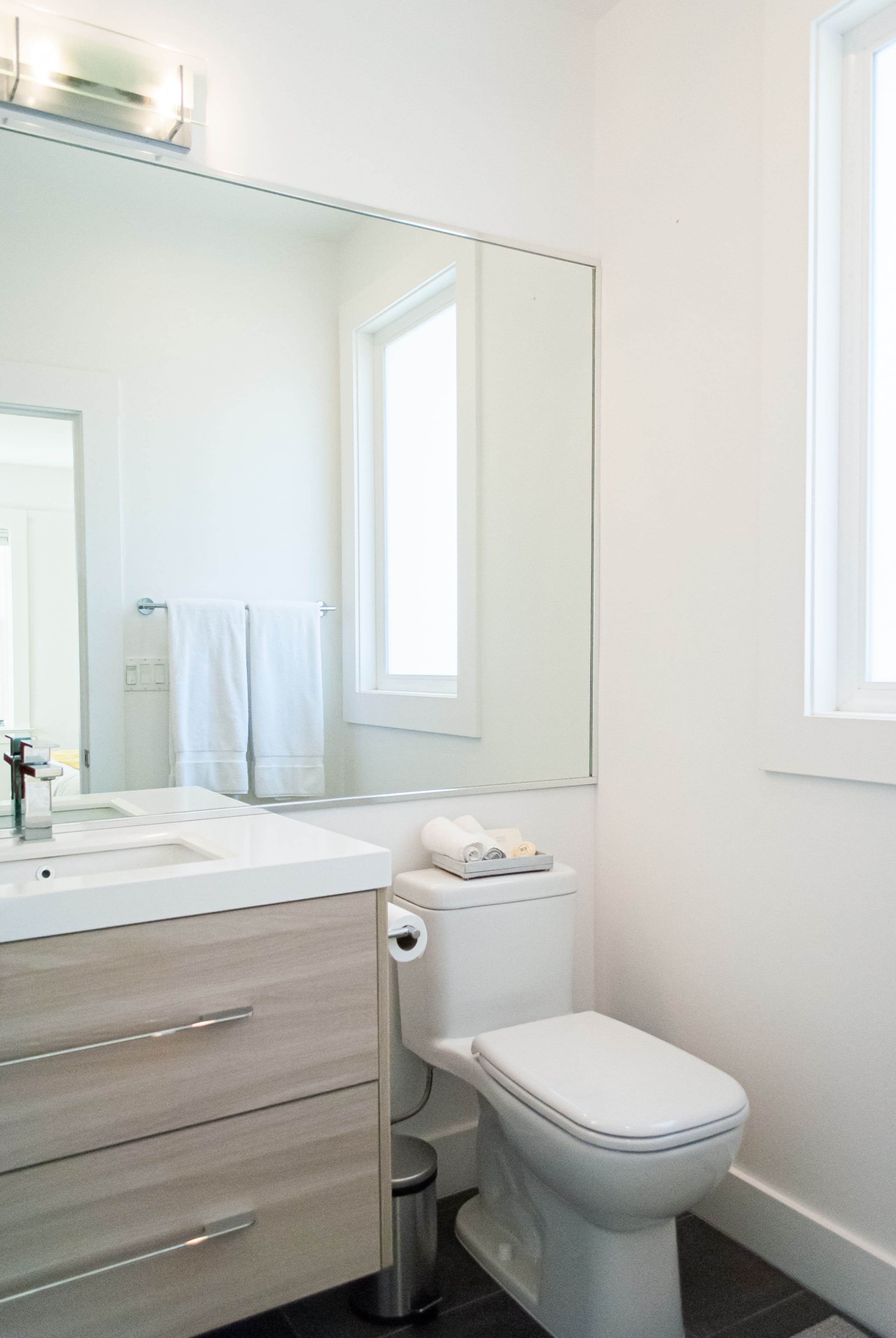 Home in San Francisco · ★4.98 · 3 bedrooms · 3 beds · 2 baths - Image 23