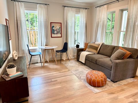 Top Airbnb: Modern In-Town Getaway with Private Deck in Edgewood