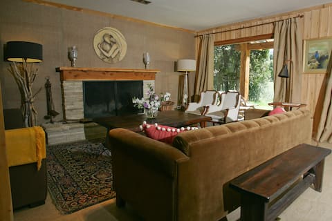 Successful Airbnb property: Astonishing House in Bariloche in San Carlos De Bariloche
