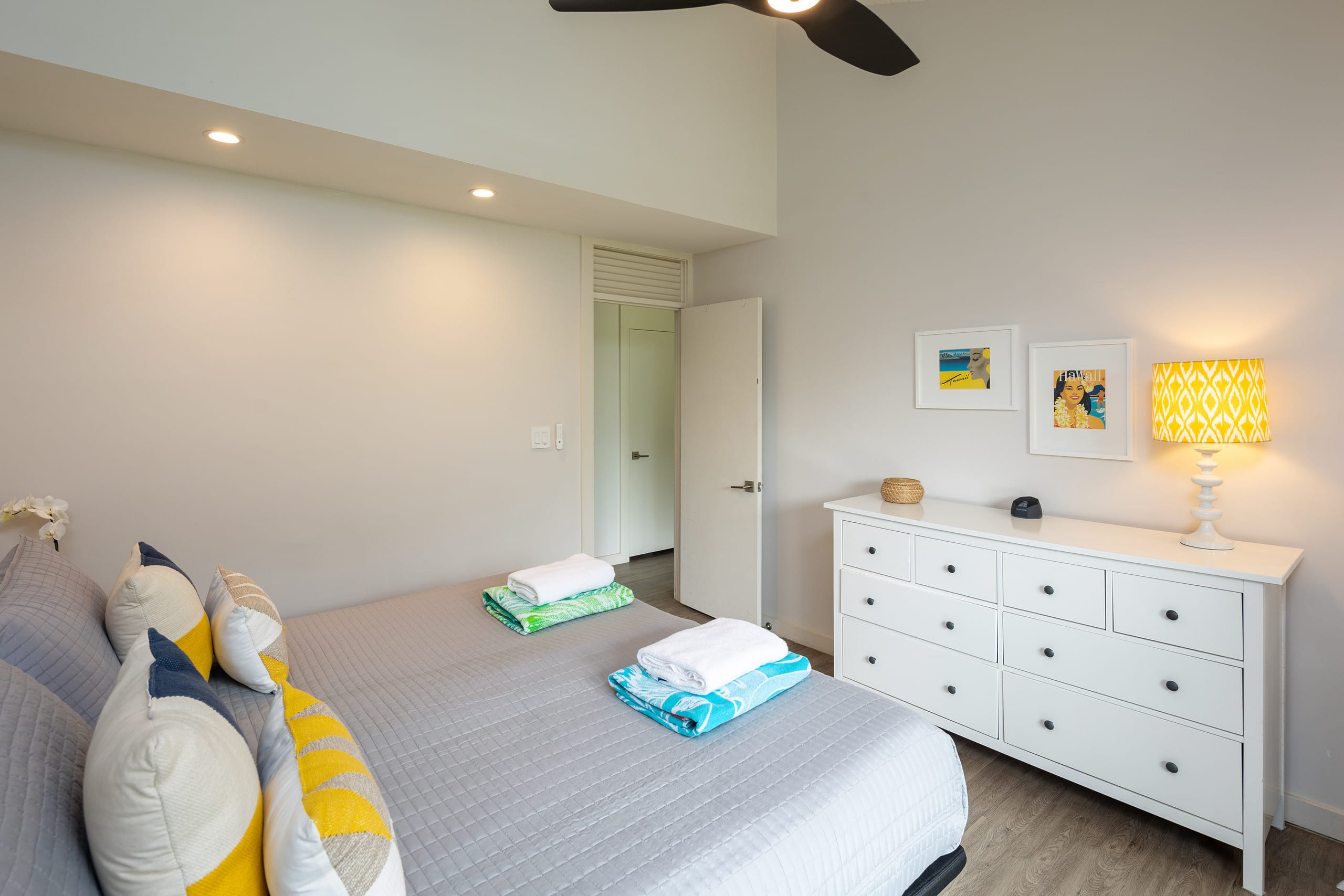 Condo in Kahuku · ★5.0 · 3 bedrooms · 6 beds · 2 private baths - Image 2