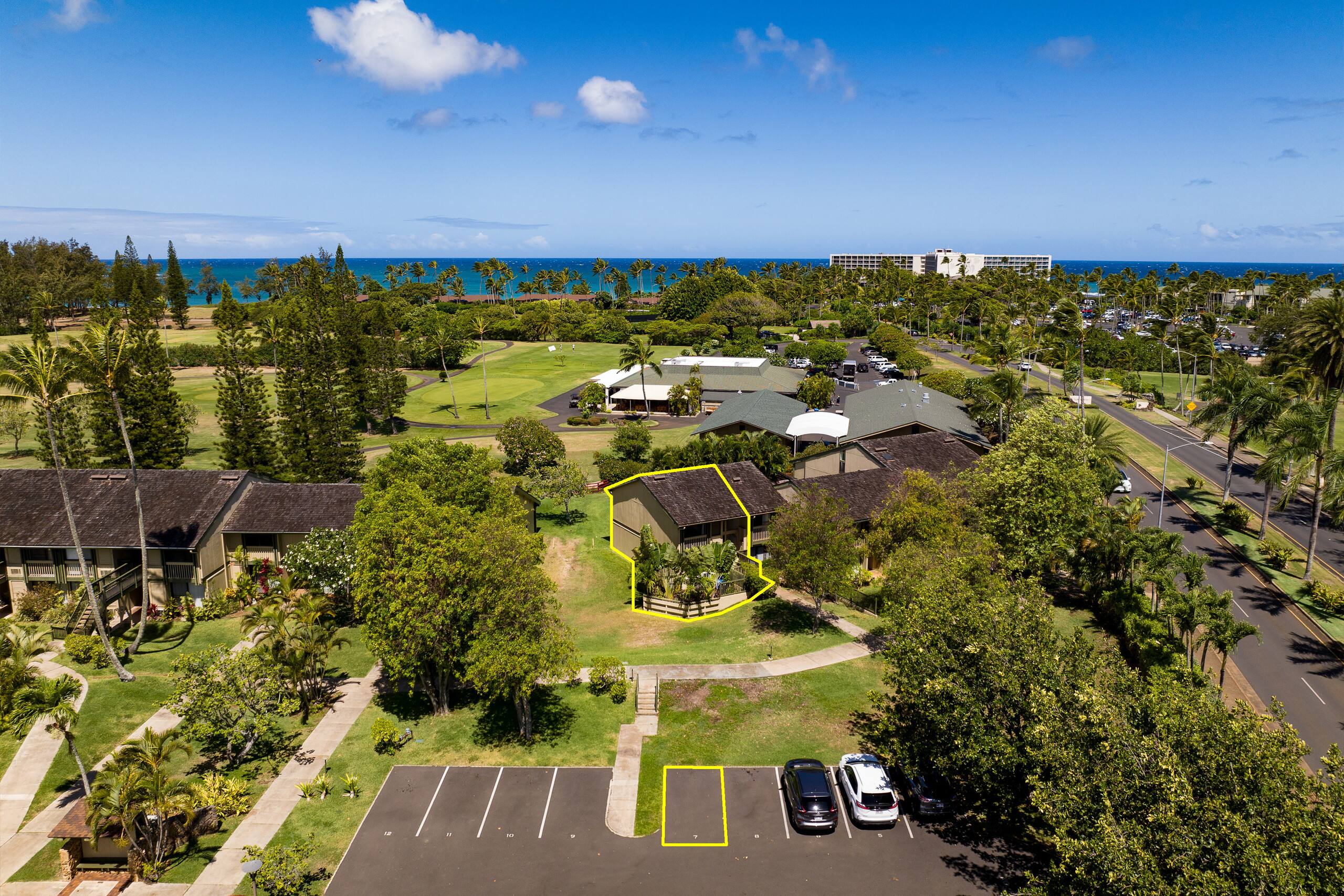 Condo in Kahuku · ★5.0 · 3 bedrooms · 6 beds · 2 private baths - Image 58