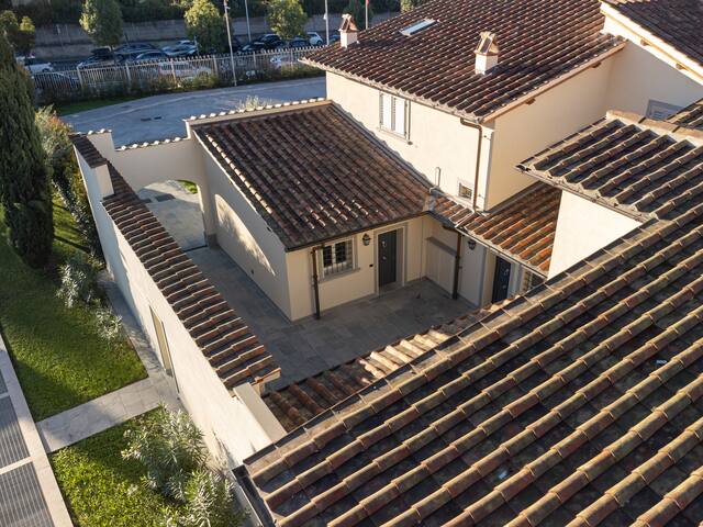 Scuderie 1 | Villa Carobbi Apt gallery image 5