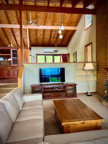 Melbourne Topview Villa Dandenong Ranges Australia gallery image 3