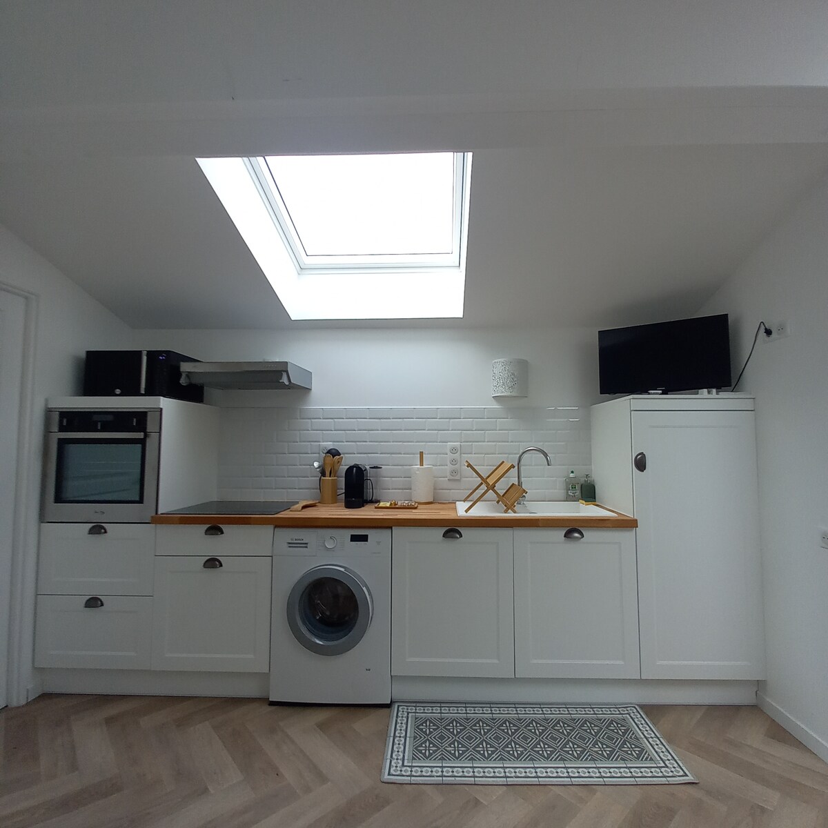 Successful Airbnb property: La Maunia Apartment 4/5P in Diocèse De Belley Ars