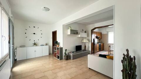 Ginkgo House Holiday Home