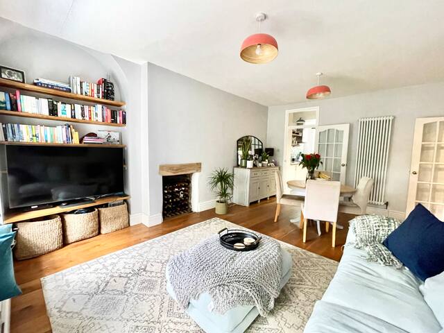 2 Bed Apartment in the Heart of Clifton Village gallery image 4