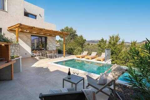 Massari Hills - Grand Large Villa