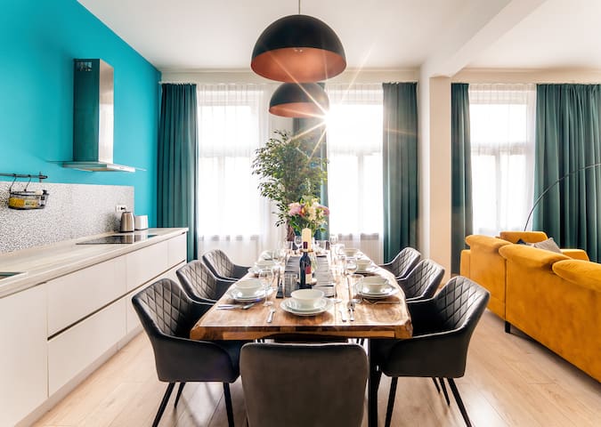 4BR+2Bath Amazing central apartment