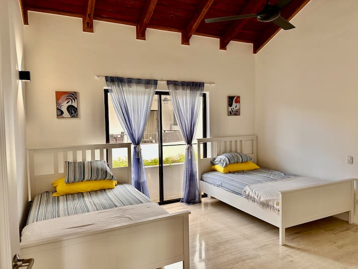 bed size "full"