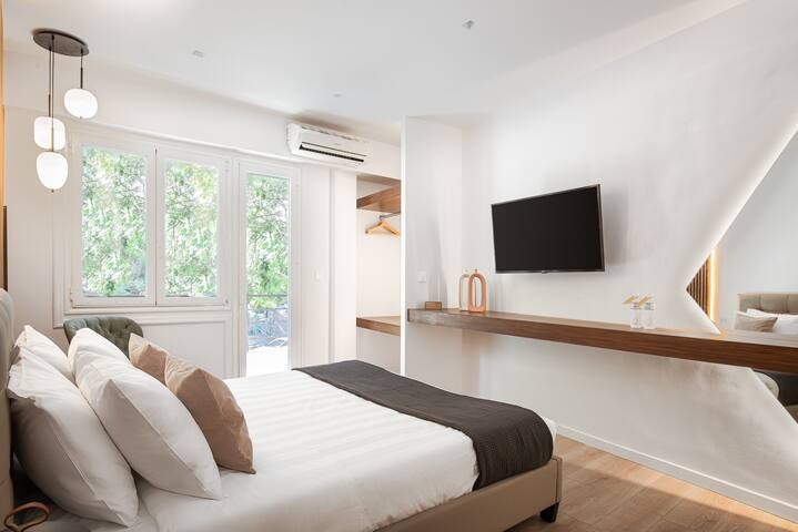 Acropolis Holmes Residence gallery image 2