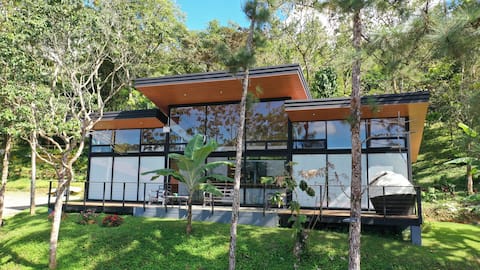 Hyde Hills Luxury Mountain cabin with amazing view
