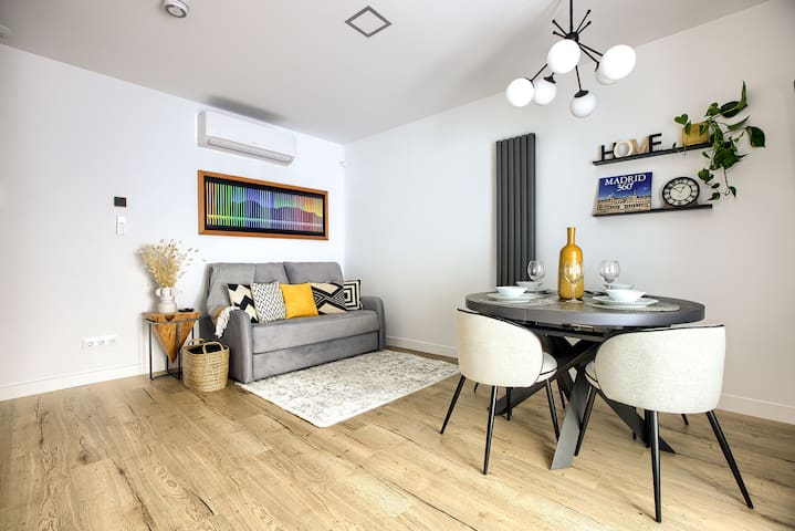 Vive el Madrid más Autentico este piso del Retiro