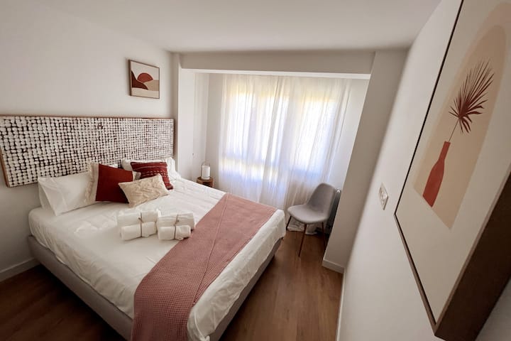 Chumba cha kulala 2
Kitanda cha watu wawili 160x200