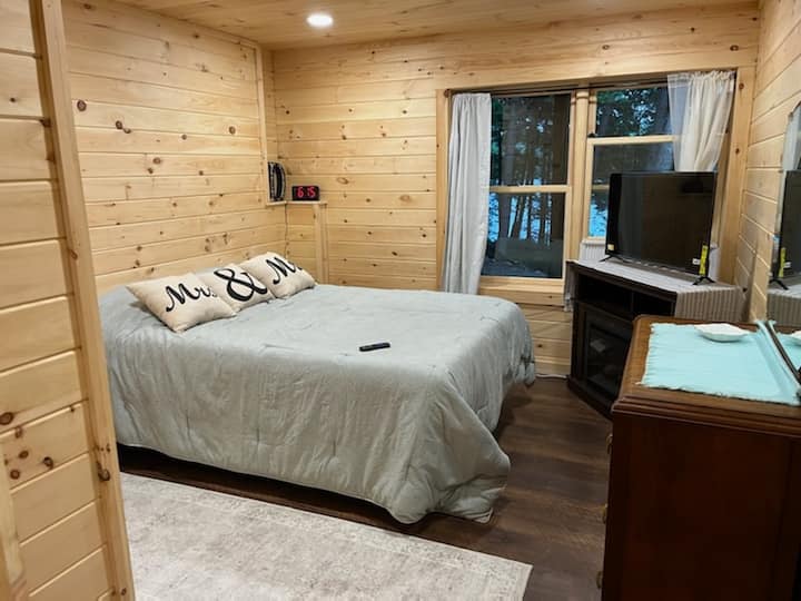 Hlavná spálňa na prízemí.