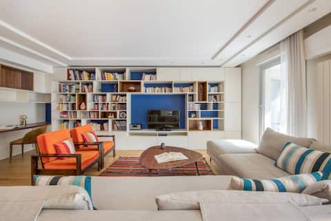 Spacious apartment at the foot of the subway