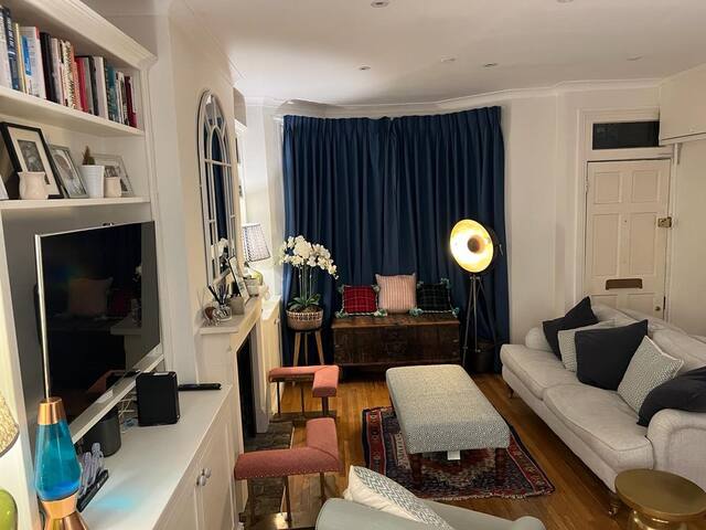 Battersea Family Home gallery image 2